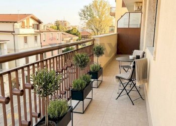 Balcone - Apartment Via Del Circuito
 
57, Pescara - photo 10