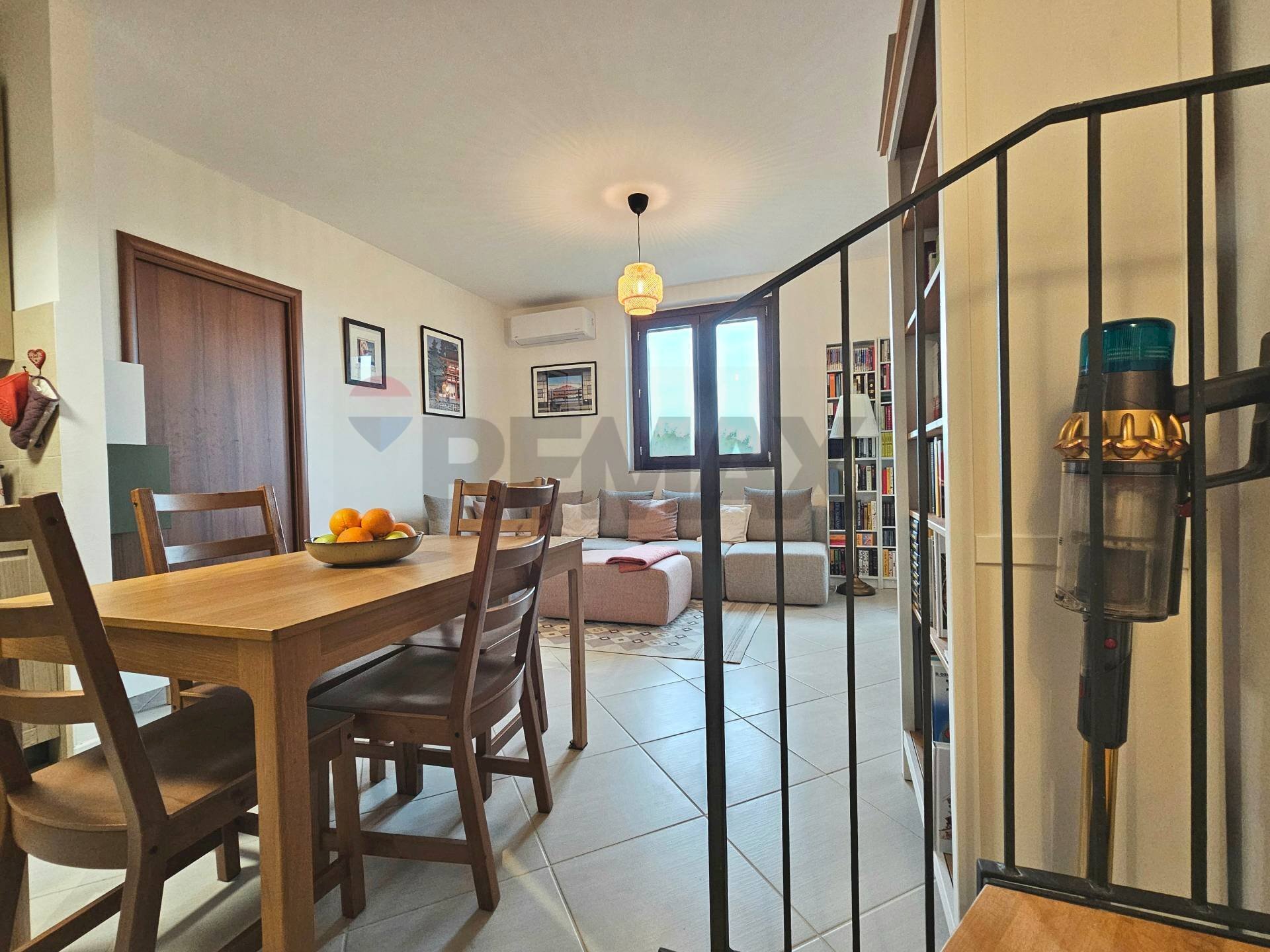 Sala da pranzo - Trilocale Via principale
23, Borgarello - foto 2