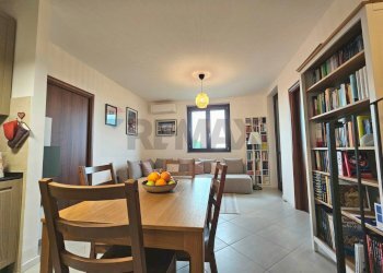 Sala da pranzo - Trilocale Via principale
 
23, Borgarello - foto 3