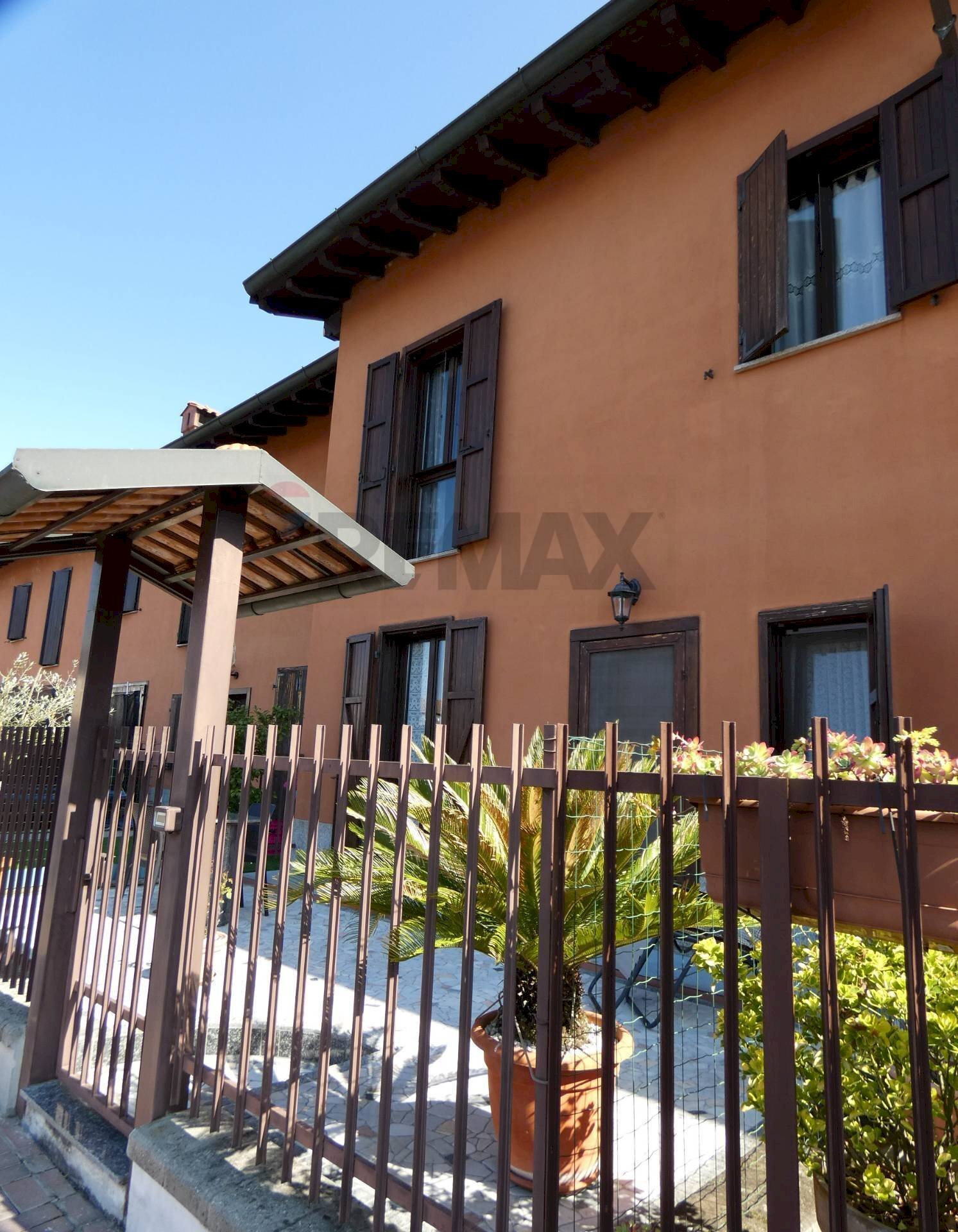 Casa all\'aperto - Terraced Villa via cadorna
 
16, Zinasco - photo 1