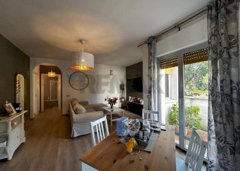 Sala da pranzo - Appartamento Via Giuseppe Divittorio
 
22, Rodi Garganico - foto 2