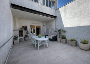 Terrazza - Appartamento Via Giuseppe Divittorio
 
22, Rodi Garganico - foto 10