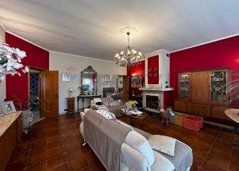 Soggiorno - Appartamento Via Giuseppe Divittorio
 
22, Rodi Garganico - foto 18