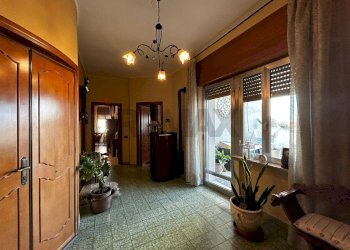 Hall / corridoio - Appartamento Via Giuseppe Divittorio
 
22, Rodi Garganico - foto 19