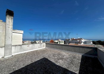 Terrazza - Appartamento Via Giuseppe Divittorio
 
22, Rodi Garganico - foto 30