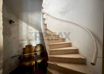 Scale - Appartamento Via Giuseppe Divittorio
 
22, Rodi Garganico - foto 34