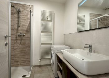 bagno - Bilocale Via Giuseppe Garibaldi
116, Carrù - foto 12
