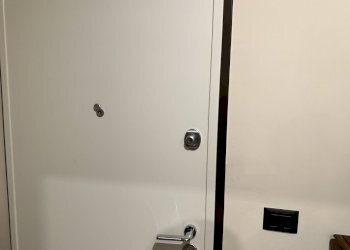 porta blindata - Bilocale Via Giuseppe Garibaldi
116, Carrù - foto 17