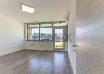 Stanza vuota - Office Via Carlo Felice
 
33C, Sassari - photo 2