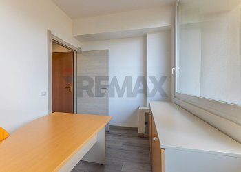 Camera / camera da letto - Office Via Carlo Felice
 
33C, Sassari - photo 24