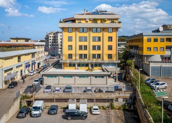 Edificio all\'aperto - Office Via Carlo Felice
 
33C, Sassari - photo 43