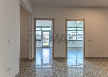 Stanza vuota - Office Via Carlo Felice
 
33C, Sassari - photo 46