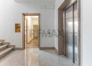 Hall / corridoio - Office Via Carlo Felice
 
33C, Sassari - photo 55