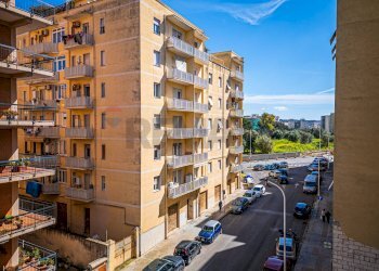 Edificio all\'aperto - Trilocale Via Principessa Maria
 
5, Sassari - foto 1