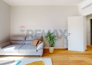 Soggiorno - Three-room apartment Via Doberdo'
 
22, Milano - photo 2
