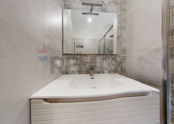 Bagno - Three-room apartment Via Doberdo'
 
22, Milano - photo 13