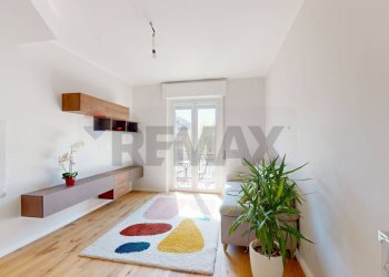 Soggiorno - Three-room apartment Via Doberdo'
 
22, Milano - photo 15