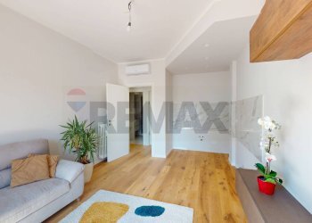 Soggiorno - Three-room apartment Via Doberdo'
 
22, Milano - photo 17