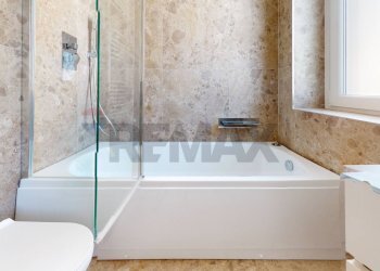 Bagno - Three-room apartment Via Doberdo'
 
22, Milano - photo 28