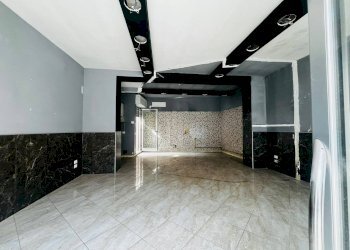 Foto 3 - Commercial Premises VIA NAPOLEONE BATTAGLIA
 
27, Lucera - photo 3