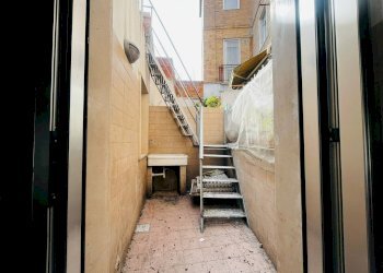 Foto 14 - Commercial Premises VIA NAPOLEONE BATTAGLIA
 
27, Lucera - photo 14