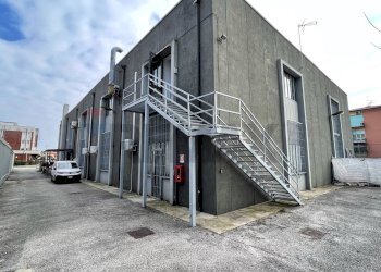 Casa all\'aperto - Capannone via Gorizia, Vigonza - foto 17