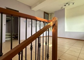 Scale - Trilocale via cairoli, Merate - foto 21