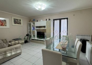 Foto 1 - Three-room apartment quadrelle, Quadrelle - photo 1