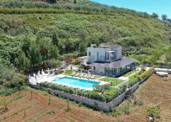 Vista delle montagne - Casa semi indipendente contrada  Costa di Bisaccia
 
39, Partinico - foto 1