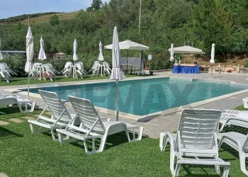 Piscina - Casa semi indipendente contrada  Costa di Bisaccia
 
39, Partinico - foto 2