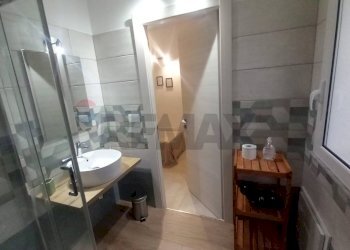 Bagno - Casa semi indipendente contrada  Costa di Bisaccia
 
39, Partinico - foto 43