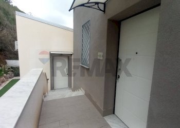 Balcone - Casa semi indipendente contrada  Costa di Bisaccia
 
39, Partinico - foto 47