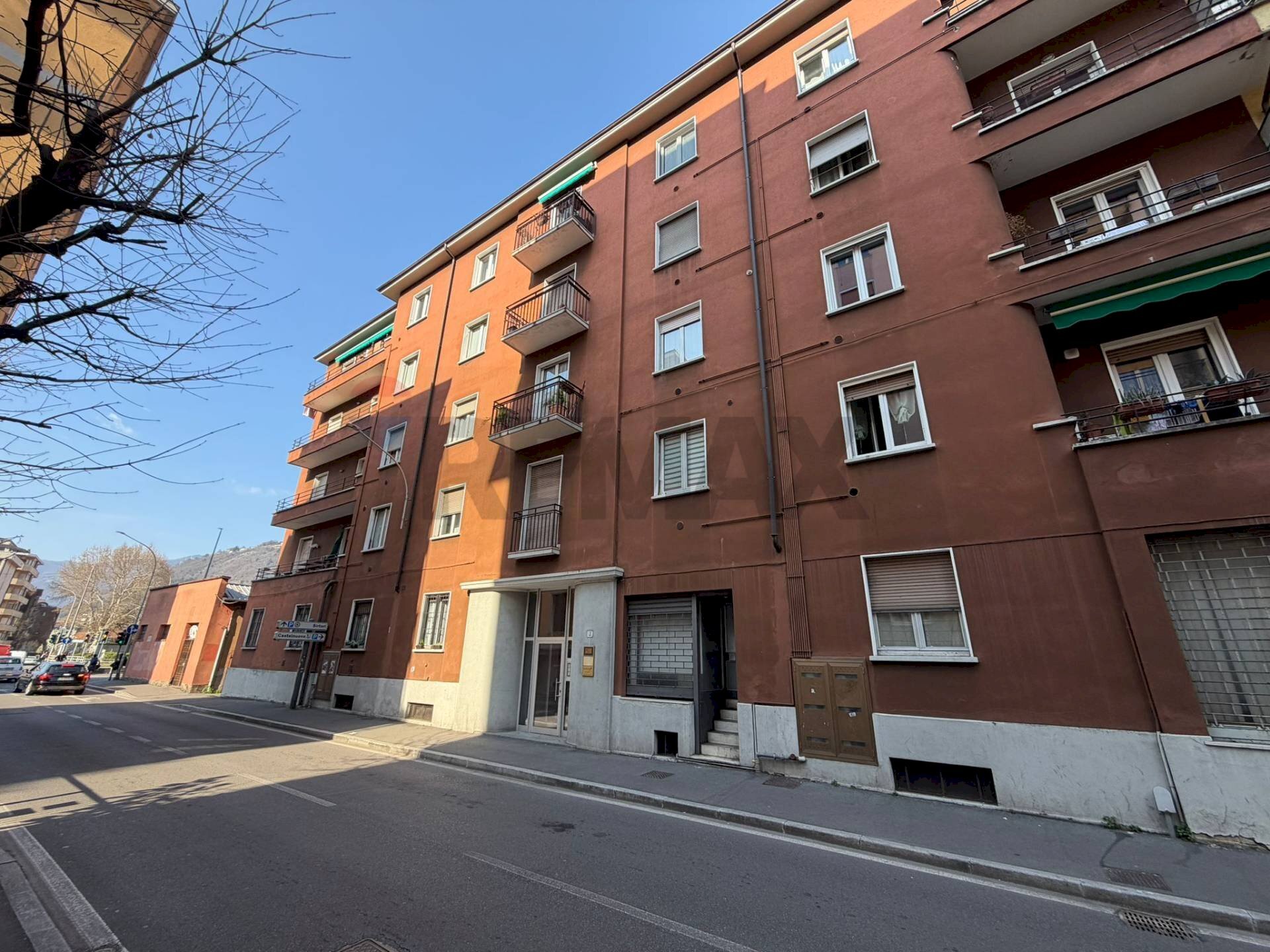 Edificio all\'aperto - Bilocale Via Palestro
3, Como - foto 2