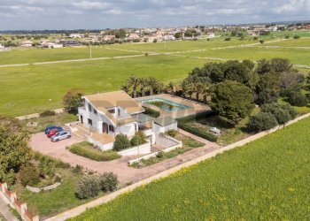 Casa all\'aperto - Villa C.da Mangiabove, Ragusa - foto 5