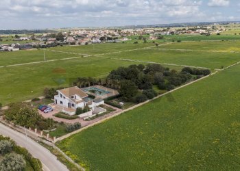 Casa all\'aperto - Villa C.da Mangiabove, Ragusa - foto 9