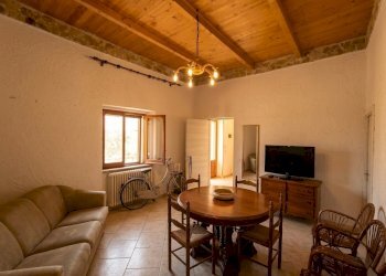 Sala da pranzo - Semi-detached house Via Lucania
 
21/24, Campi Salentina - photo 8