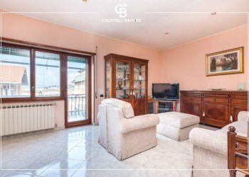 Foto 1 - Trilocale Via Pasquale Lombardo
 
10, Ciampino - foto 1