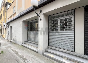 Edificio all\'aperto - Locale Commerciale VIA PIAVE
5 D, Cosenza - foto 5