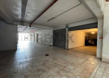 Parcheggio - Box Via Lorenzo D'Arcangelo
 
3, Martina Franca - foto 3