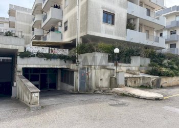 Edificio all\'aperto - Box Via Lorenzo D'Arcangelo
 
3, Martina Franca - foto 5