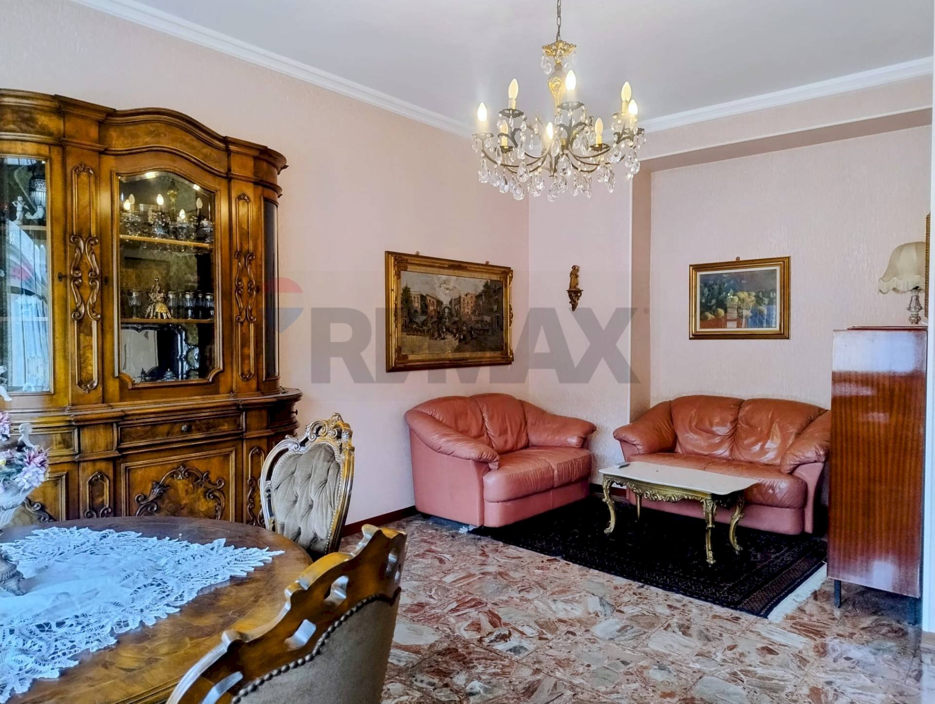 Sala da pranzo - Three-room apartment Via Al colleggio dei nobili
 
9, Parma - photo 1