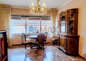 Sala da pranzo - Four-room apartment Via Al colleggio dei nobili
 
9, Parma - photo 7