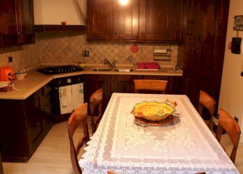 Veduta della cucina-pranzo - Stable - Palace Via della Forra, Lastra a Signa - photo 2