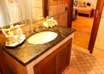 Particolare del lavabo - Stable - Palace Via della Forra, Lastra a Signa - photo 33