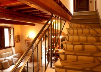 Particolare delle scale in pietra serena - Stable - Palace Via della Forra, Lastra a Signa - photo 34