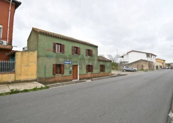 Casa all\'aperto - Casa indipendente Via Roma
 
74, Vallermosa - foto 3