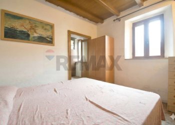 Camera / camera da letto - Casa indipendente Via Roma
 
74, Vallermosa - foto 10