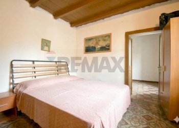 Camera / camera da letto - Casa indipendente Via Roma
 
74, Vallermosa - foto 11