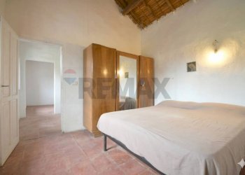 Camera / camera da letto - Casa indipendente Via Roma
 
74, Vallermosa - foto 25