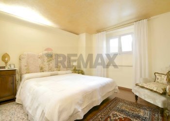 Camera / camera da letto - Quadrilocale Via Capri
 
24, Quartu Sant'Elena - foto 15